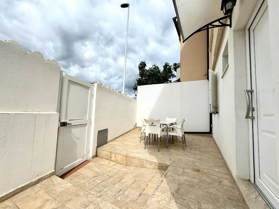 Beach Garden'S, Poetto, Cagliari Apartment